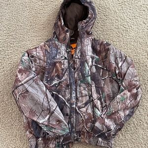 Womens camo hunting jacket